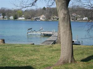 256 E Gull Lake Dr, Augusta, MI 49012 photo 2