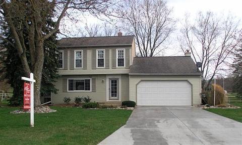 6304 Dunbarton St SE, Ada, MI 49301 photo 1