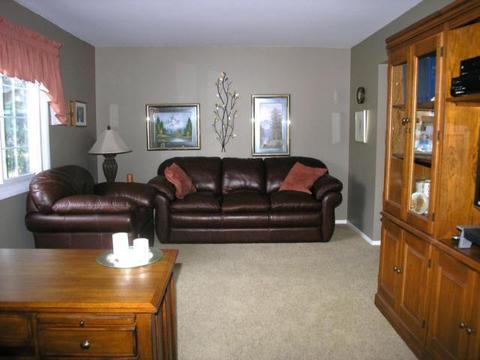 6304 Dunbarton St SE, Ada, MI 49301 photo 4