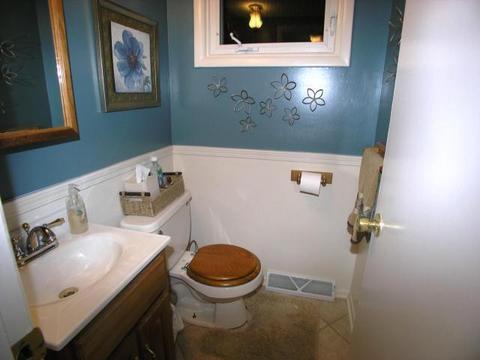 6304 Dunbarton St SE, Ada, MI 49301 photo 8