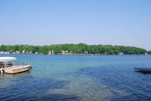 264 E Gull Lake Dr, Augusta, MI 49012 photo 3