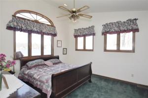 264 E Gull Lake Dr, Augusta, MI 49012 photo 14