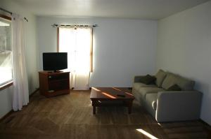 15535 Tau Rd, Marshall, MI 49068 photo 2