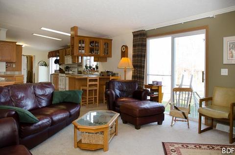 2483 E Glendora, Buchanan, MI 49107 photo 5