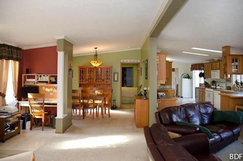 2483 E Glendora, Buchanan, MI 49107 photo 4