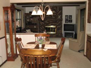 7438 Windgate Dr, Jenison, MI 49428 photo 3