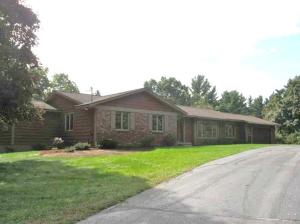 13787 Grindle Dr SE, Lowell, MI 49331 photo 1