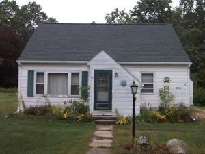 1049 Pearl St, Belding, MI 48809 photo 4