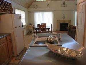 56607 Point Rd, Cassopolis, MI 49031 photo 5