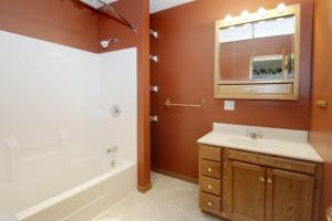 307 W Bennett St, Three Rivers, MI 49093 photo 8