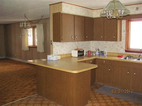 96 S Madison, Custer, MI 49405 photo 3