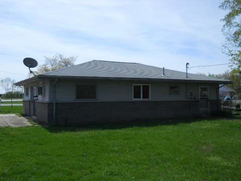 2409 Gilbert, Niles, MI 49120 photo 2