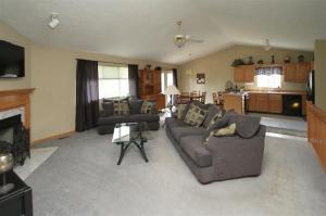 45 Eagle Greens Ct, Plainwell, MI 49080 photo 5