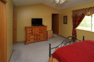 45 Eagle Greens Ct, Plainwell, MI 49080 photo 8