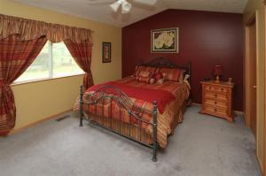 45 Eagle Greens Ct, Plainwell, MI 49080 photo 7