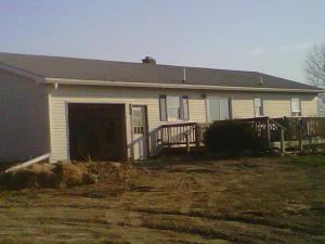 5490 Yankee Rd, Edmore, MI 48829 photo 4