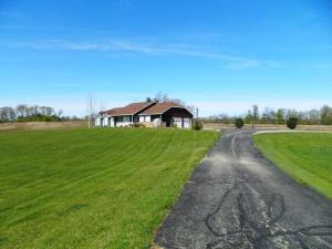 57687 M-62, Cassopolis, MI 49031 photo 4