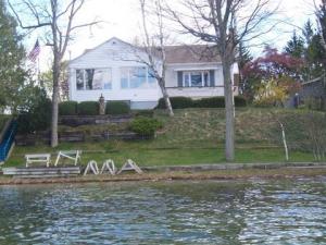 951 Louann Dr, Stanton, MI 48888 photo 3
