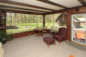 156 11th St, Plainwell, MI 49080 photo 4