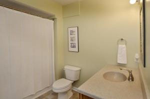 22 Overlook Dr, Plainwell, MI 49080 photo 13