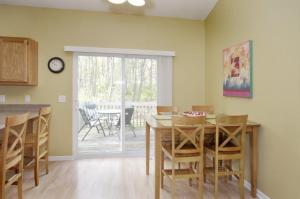 22 Overlook Dr, Plainwell, MI 49080 photo 4