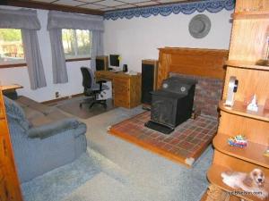 573 9th St, Plainwell, MI 49080 photo 4