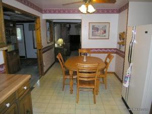 573 9th St, Plainwell, MI 49080 photo 3