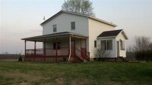 323 Cranson Rd, Bronson, MI 49028 photo 1