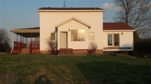 323 Cranson Rd, Bronson, MI 49028 photo 2