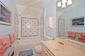 19139 Hoffmaster Dr, Spring Lake, MI 49456 photo 17