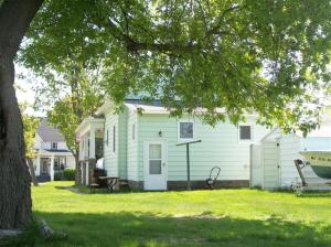 284 Eighth St, Manistee, MI 49660 photo 2