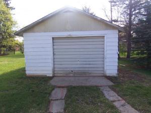 730 N Arcade St, Gladwin, MI 48624 photo 2