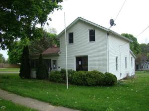 532 Clinton St, Marshall, MI 49068 photo 2