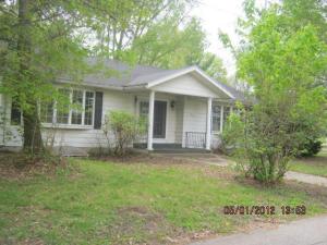 104 Beech St, Freeport, MI 49325 photo 1