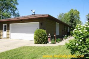 24 2nd St, Plainwell, MI 49080 photo 6