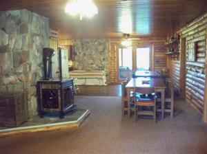7981 Peckins, Lyons, MI 48851 photo 4