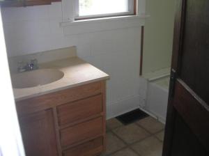 704 Eighth St, Three Rivers, MI 49093 photo 8