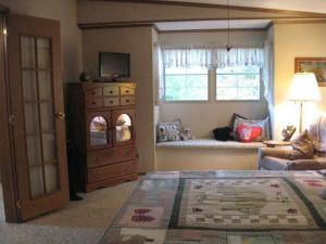 1915 138th Ave, Dorr, MI 49323 photo 10