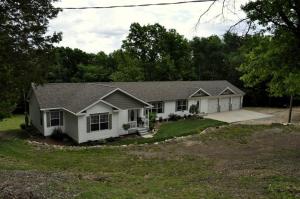 5832 Dumon Rd, Belding, MI 48809 photo 2
