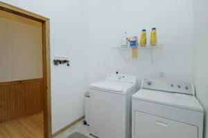 10384 Riverview Dr, Plainwell, MI 49080 photo 14