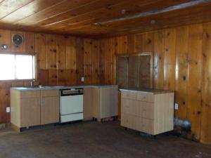 6521 Robin Dr, Harrison, MI 48625 photo 3