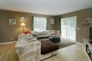 794 109th Ave, Plainwell, MI 49080 photo 6