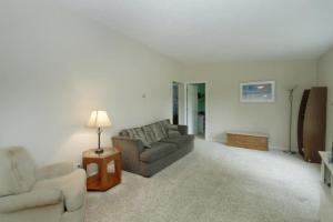794 109th Ave, Plainwell, MI 49080 photo 4