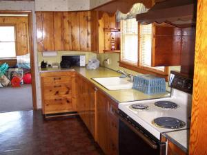9338 Lake Ave, Reading, MI 49274 photo 9