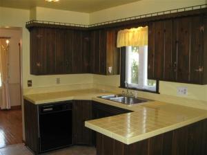 548 Eighth St, Manistee, MI 49660 photo 4