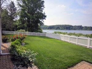 429 Midlakes Blvd, Plainwell, MI 49080 photo 22