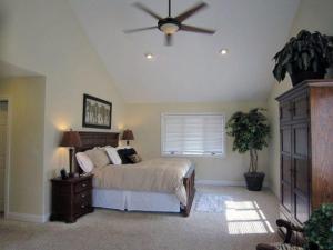 429 Midlakes Blvd, Plainwell, MI 49080 photo 15