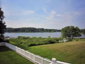 429 Midlakes Blvd, Plainwell, MI 49080 photo 23