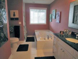429 Midlakes Blvd, Plainwell, MI 49080 photo 18