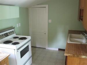 643 W Bridge St, Plainwell, MI 49080 photo 4